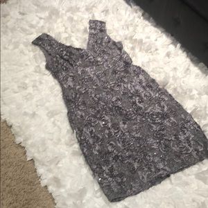 Gray sequins dress with petals